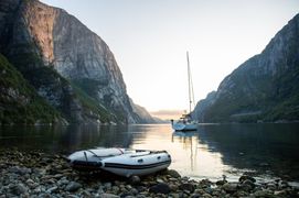 inflatable-dinghy-photo+By+Barba.no-1920w